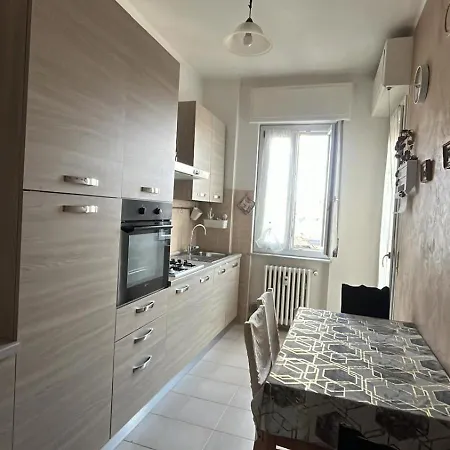 Fiore Di Langa Alba (Piedmont)